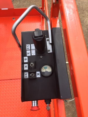 ขายด่วนรถกระเช้า ( X-LIFT ) ยี่ห้อ SKY JACK ของประเทศแคนดา ยกสูง 8 เมตร