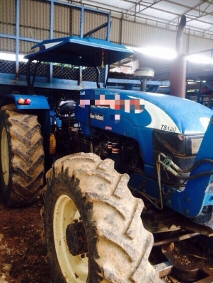 ขายรถไถ FORD 8210 4WD เอกสารเล่มทะเบียน