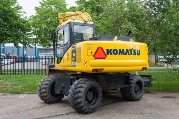 KOMATSU PW130-7K ถึงไทยแล้ว สภาพสวย เครื่องแน่น เอวดี พร้อมใช้งาน