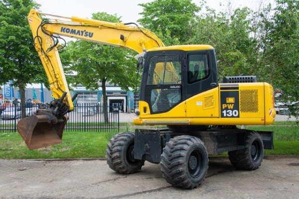 KOMATSU PW130-7K ถึงไทยแล้ว สภาพสวย เครื่องแน่น เอวดี พร้อมใช้งาน