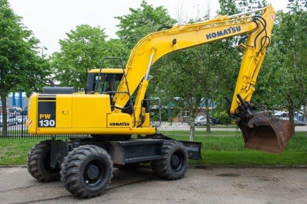 KOMATSU PW130-7K ถึงไทยแล้ว สภาพสวย เครื่องแน่น เอวดี พร้อมใช้งาน