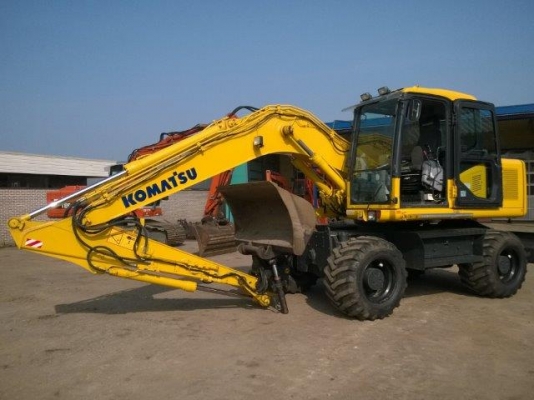 KOMATSU PW130-7K ถึงไทยแล้ว สภาพสวย เครื่องแน่น เอวดี พร้อมใช้งาน