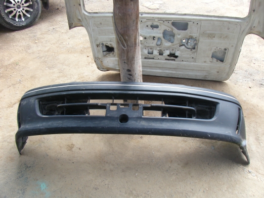 ขายประตูฝาท้ายรถตู้ TOYOTA หัวจรวด หลังคาสูง + กันชนหน้า 3,800บาท คุณหนุ่ม เพชรบุรีจองแล้วครับ ขอบคุณครับ