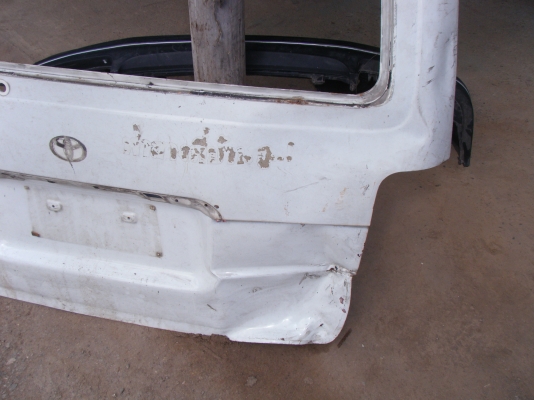 ขายประตูฝาท้ายรถตู้ TOYOTA หัวจรวด หลังคาสูง + กันชนหน้า 3,800บาท คุณหนุ่ม เพชรบุรีจองแล้วครับ ขอบคุณครับ