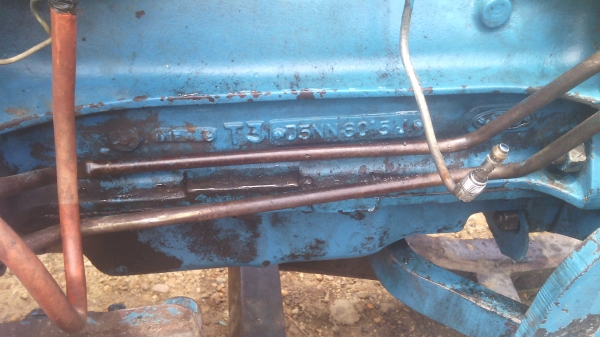 ขายรถไถFORD  6600  T3แท้ๆเต็มดันเล่มพร้อมโอน  สนใจ0810076640