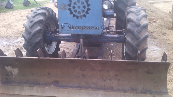 ขาย6610   4X4  สองเพลาคานหน้าคาลาโล่    มีทะเบียนรพร้อมสนใจ0810076640