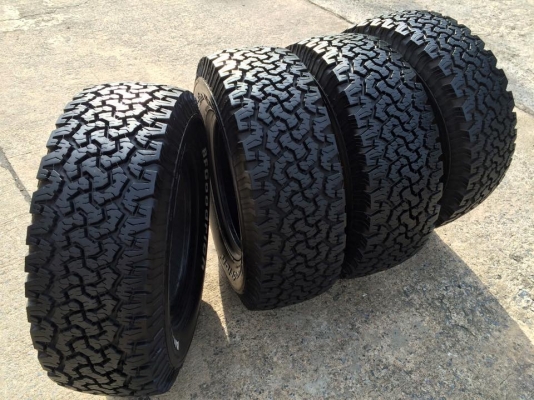 BF Goodrich All -terrain ขนาด 265 70 r16 ปี14 ดอกเต็มสวยจริง BF Goodrich All -terrain ขนาด 265 70 r16 ปี14 ดอกเต็มสวยจริง