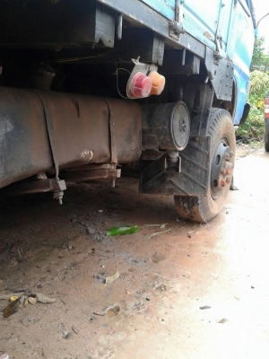 ขาย6ล้อ ISUZU KS110แรง ยาว4.30เมตร เฟืองท้ายใหญ่F หน้า-หลัง สภาพพร้อมใช้งาน เอกสารพร้อมโอน สนใจโทร 090-8588220คุณนะ 093-3258446คุณบิว ID:narong498 หรือเข้าดูสินค้าอื่นๆได้ที่ www.truck.in.th/498 หรือเพจFacebook ณรงค์ ซื้อขายรถมือสอง (เว็บไซต์ส่วนตัว) หรือ