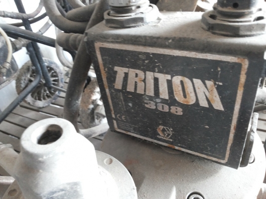 เครื่องพ่นสี GRACO TRITON 308 ของมือสองสภาพใช้งานได้ปกติ