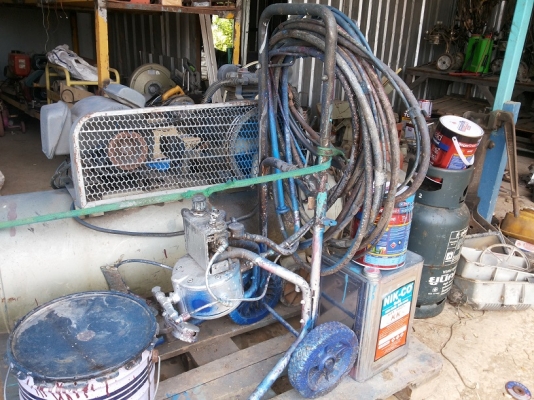 เครื่องพ่นสี GRACO TRITON 308 ของมือสองสภาพใช้งานได้ปกติ เครื่องพ่นสี GRACO TRITON 308 ของมือสองสภาพใช้งานได้ปกติ