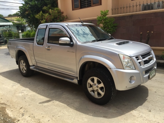 ขายD-MAX HILANDER ปี 08 สภาพสวยมือเดียวไม่มีชนครับ