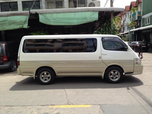 ขายรถตู้ super wagon ตัวนอกแท้ ปี 2003 เครื่อง 2rz ยกเลิกโรงงาน