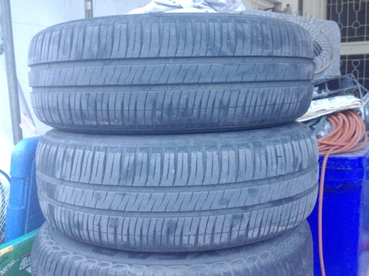 ยาง185/65r14 2เส้น สภาพสวย ไม่มีปะ
