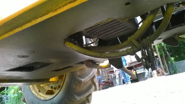 ขายรถคีบ 3 ล้อ สภาพสวยพร้อมใช้งาน เครื่อง 4BB1 100 แรงม้า ปั้มดี ยางดี ราคาต่อรองได้ครับ