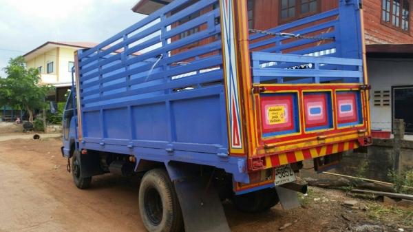 ขายด่วนรถ6ล้อดั้มเกษตรกะบะยาว4.10เมตรTLDเตรือง100แรงม้า