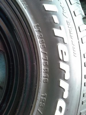 TE37x + BF All 265/75/16 ปี10 สวยๆ 1ชุด TE37x + BF All 265/75/16 ปี10 สวยๆ 1ชุด