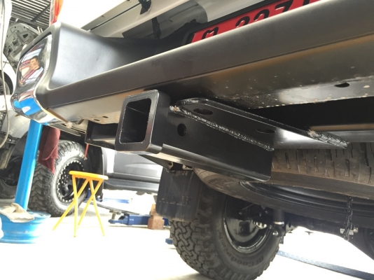 ชุดลากเรือ สำหรับรถทุกรุ่น TOYOTA Revo, New Fortuner ,Ford Ranger  ใช้กับกันชนเดิม 4,500 บาทเท่านั้น