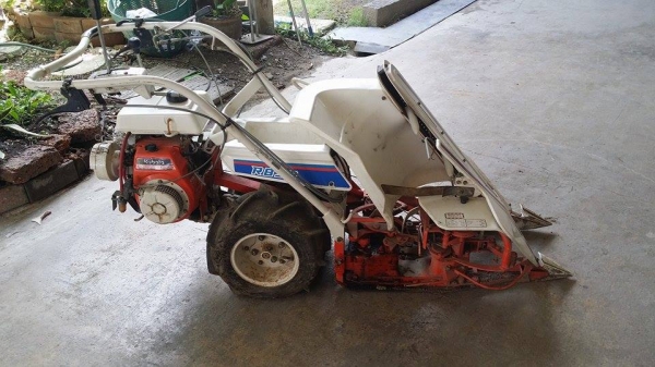 รถเกี่ยวข้าวเดินตามแบบมัดข้าวในตัว KUBOTA  รุ่น RB30(2) เก่าญี่ปุ่น สภาพสวย เครื่องพร้อมใช้งาน ไม่เคยใช้งานในไทย