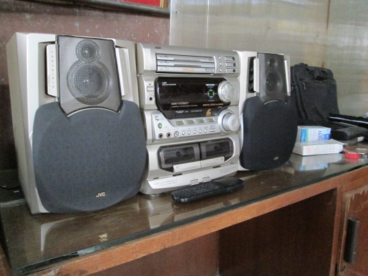 JVC สุดยอดเครื่องเสียง    สภาพสมบูรณ์    รีโมทครบ ขายถูกๆ