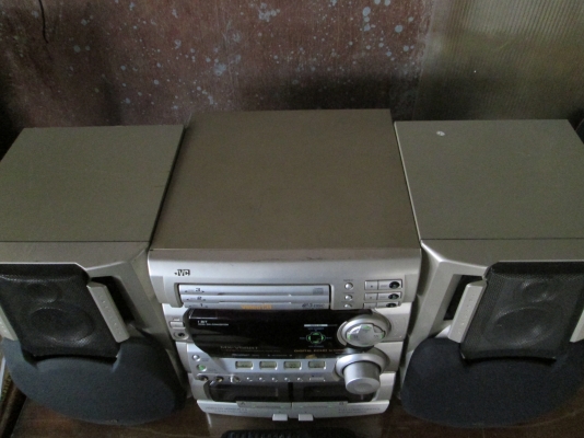 JVC สุดยอดเครื่องเสียง    สภาพสมบูรณ์    รีโมทครบ ขายถูกๆ