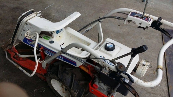 รถเกี่ยวข้าวเดินตามแบบมัดข้าวในตัว KUBOTA  รุ่น RB30(3) เก่าญี่ปุ่น สภาพสวย เครื่องพร้อมใช้งาน ไม่เคยใช้งานในไทย