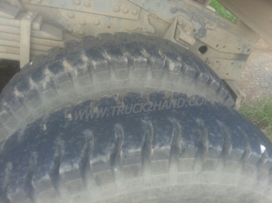 รถบรรทุกน้ำ 10 ล้อ ยี่ห้อ VOLVO  รุ่น FL10 เครื่อง 6 สูบเทอร์โบ น็อต 10 ตัว