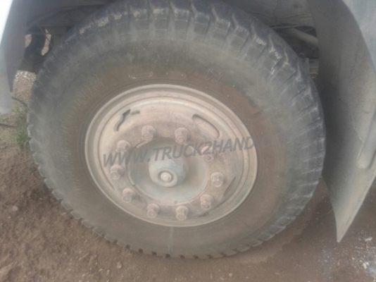 รถบรรทุกน้ำ 10 ล้อ ยี่ห้อ VOLVO  รุ่น FL10 เครื่อง 6 สูบเทอร์โบ น็อต 10 ตัว