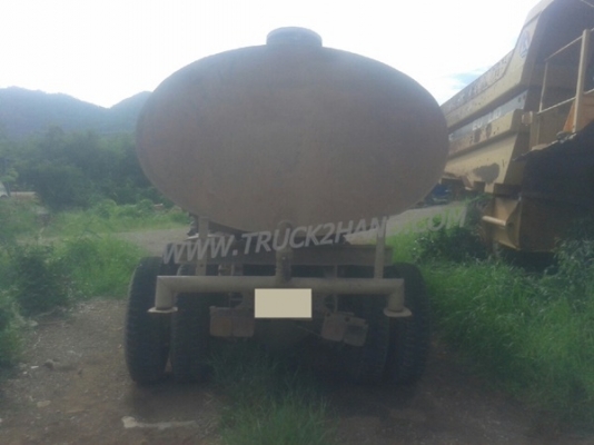 รถบรรทุกน้ำ 10 ล้อ ยี่ห้อ VOLVO  รุ่น FL10 เครื่อง 6 สูบเทอร์โบ น็อต 10 ตัว