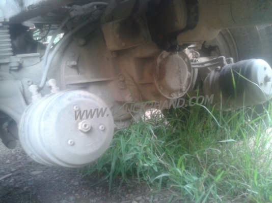 รถบรรทุกน้ำ 10 ล้อ ยี่ห้อ VOLVO  รุ่น FL10 เครื่อง 6 สูบเทอร์โบ น็อต 10 ตัว