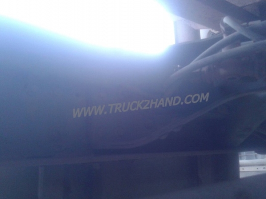 รถบรรทุกน้ำ 10 ล้อ ยี่ห้อ VOLVO  รุ่น FL10 เครื่อง 6 สูบเทอร์โบ น็อต 10 ตัว