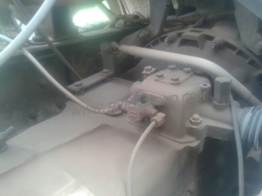 รถบรรทุกน้ำ 10 ล้อ ยี่ห้อ VOLVO  รุ่น FL10 เครื่อง 6 สูบเทอร์โบ น็อต 10 ตัว