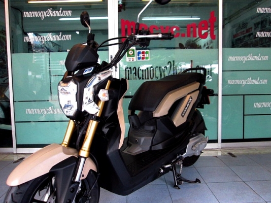 zoomer สีน้ำตาลดำ สีสวยไม่ค่อยซ้ำใคร รถเดือน เมษายน ปี 57 ไมล์ 5 พันโล โปรโมชั่น แถม 3 รายการ 36900