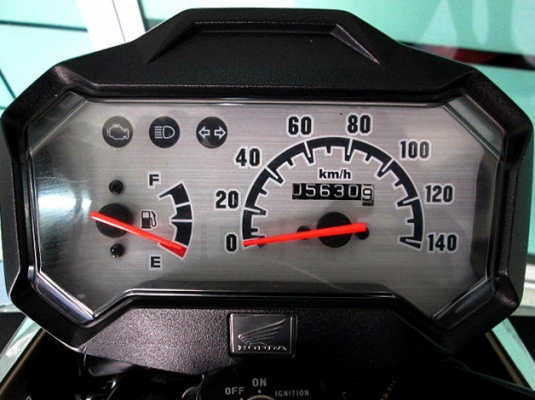 zoomer สีน้ำตาลดำ สีสวยไม่ค่อยซ้ำใคร รถเดือน เมษายน ปี 57 ไมล์ 5 พันโล โปรโมชั่น แถม 3 รายการ 36900