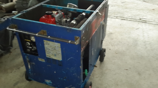 ปั้มลมสนาม Meiji 6 แรง เครื่องยันมาร์ดีเซล รหัสสินค้า O - 5