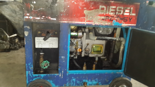 ปั้มลมสนาม Meiji 6 แรง เครื่องยันมาร์ดีเซล รหัสสินค้า O - 5