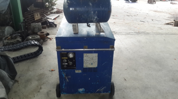 ปั้มลมสนาม Meiji 6 แรง เครื่องยันมาร์ดีเซล รหัสสินค้า O - 5