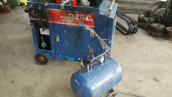 ปั้มลมสนาม Meiji 6 แรง เครื่องยันมาร์ดีเซล รหัสสินค้า O - 5