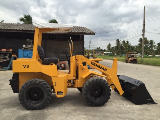 รถตักล้อยาง YANMAR V3 นำเข้าจากญี่ปุ่น ขนาดเท่า KOMATSU WA30รถตักล้อยาง YANMAR V3 นำเข้าจากญี่ปุ่น ขนาดเท่า KOMATSU WA30