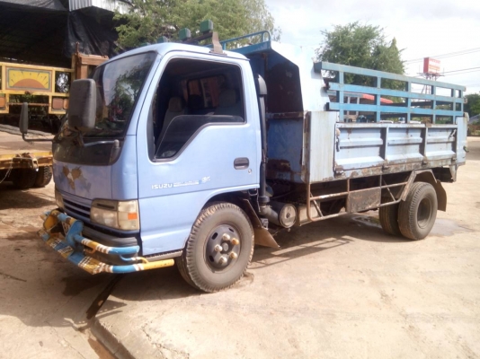 หกล้อ อีซูซุ NKR130โบว์ยูโรทู ปี48 ดั้ม5คิว ใช้วิ่งงานวัสดุก่อสร้างเหมาะมากๆ เล่มเอกสารพร้อมโอน ราคา 468,000บ  รถห้างแท้
