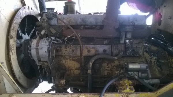 ขายรถตัก KAWASAKI รุ่น KSS6 เอวอ่อน เกียร์ต้องได้ซ่อม ราคาต่อรองได้ครับ