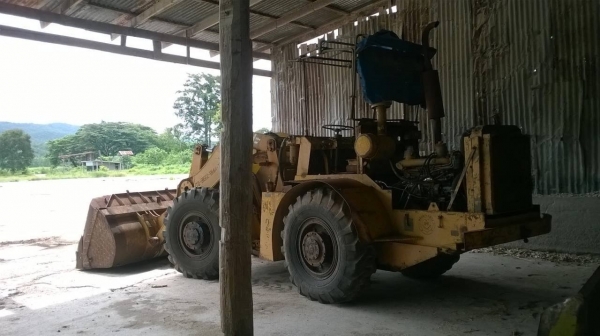 ขายรถตัก KAWASAKI รุ่น KSS6 เอวอ่อน เกียร์ต้องได้ซ่อม ราคาต่อรองได้ครับ