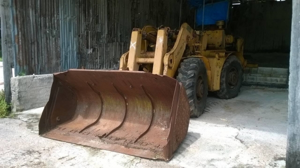 ขายรถตัก KAWASAKI รุ่น KSS6 เอวอ่อน เกียร์ต้องได้ซ่อม ราคาต่อรองได้ครับ