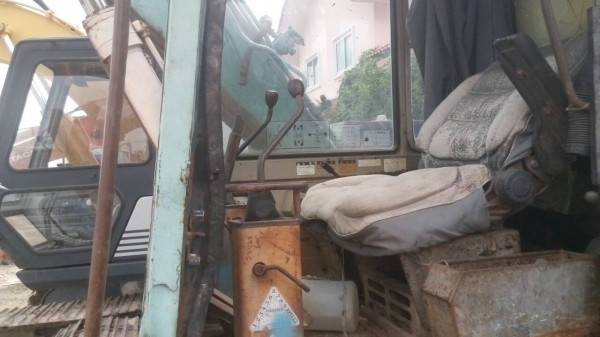 KOMATSU PC 120-3 รอลเลอร์7ลูก รถพร้อมใช้งาน