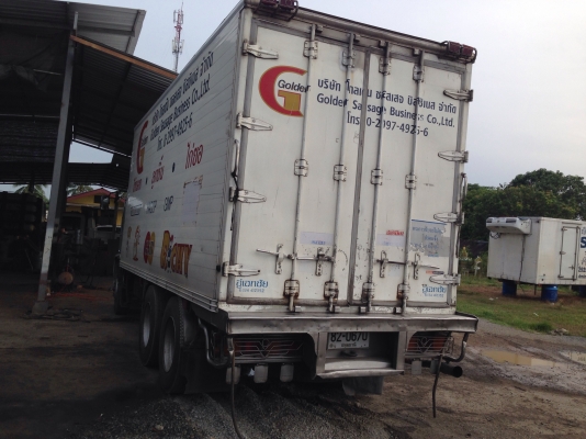 10ล้อตู้เย็นอีซูซุDECA 230HP 10ล้อตู้เย็นอีซูซุDECA 230HP