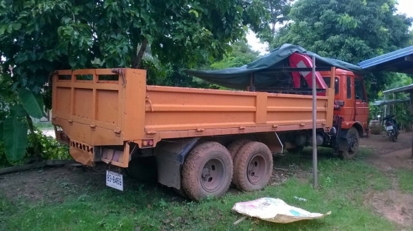 ขายรถ NISSAN 10 ล้อ เพลาเดียว ติดเครน 3 ตัน คัสซีสวยตลอดเส้น เครื่อง FE6 180 แรงม้า เบรคทิฟฟี่ พาวเวอร์  ทะเบียนพร้อมโอนครับ