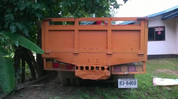 ขายรถ NISSAN 10 ล้อ เพลาเดียว ติดเครน 3 ตัน คัสซีสวยตลอดเส้น เครื่อง FE6 180 แรงม้า เบรคทิฟฟี่ พาวเวอร์  ทะเบียนพร้อมโอนครับ