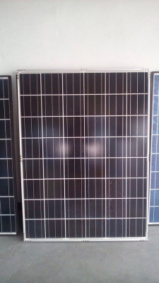 ขายแผ่นโซล่าเซลล์มือสองยี่ห้อ KYOCERA นำเข้าญี่ปุ่น 29.5 โวล์ 183 วัตร์