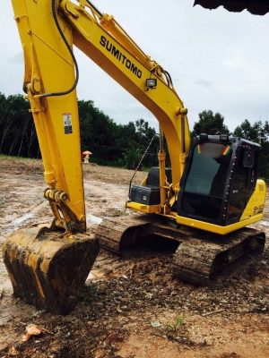 ขายขายรถแบคโฮ SUMITOMO   SH-130รถสวยเหมือนใหม่  6,xxxชม.