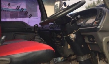 ISUZU DECA FXZ 270 HP EURO 2 ปี 47 สิบล้อดั๊มพ์ 2 เพลา กระบะดั๊มพ์เหล็ก 12 ตันของอู่สหกิจพร้อมบรรทุกหนักได้เลยครับ มีระบบลากพ่วงติดตั้งครบพร้อม เครื่องยนต์ฝาส้มเครื่องแรงดีแห้งดีไม่มีเยิ้ม ภายในเก๋งคอนโซลสวยครบ แอร์เย็น พวงมาลัยเพาเวอร์ ระบบเบรคทริ๊ปฟี้คร