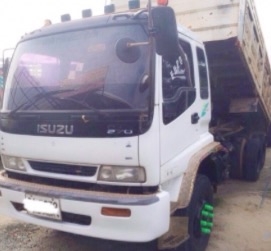 ISUZU DECA FXZ 270 HP EURO 2 ปี 47 สิบล้อดั๊มพ์ 2 เพลา กระบะดั๊มพ์เหล็ก 12 ตันของอู่สหกิจพร้อมบรรทุกหนักได้เลยครับ มีระบบลากพ่วงติดตั้งครบพร้อม เครื่องยนต์ฝาส้มเครื่องแรงดีแห้งดีไม่มีเยิ้ม ภายในเก๋งคอนโซลสวยครบ แอร์เย็น พวงมาลัยเพาเวอร์ ระบบเบรคทริ๊ปฟี้คร